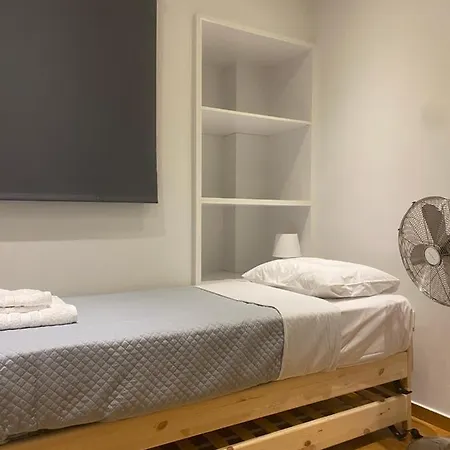 Apartment In Fancy Athenian Neighbourhood